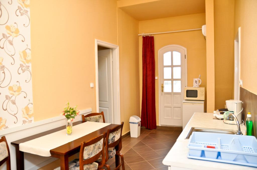 Kastely Panzio Ii. Otel Hajdúszoboszló Oda fotoğraf