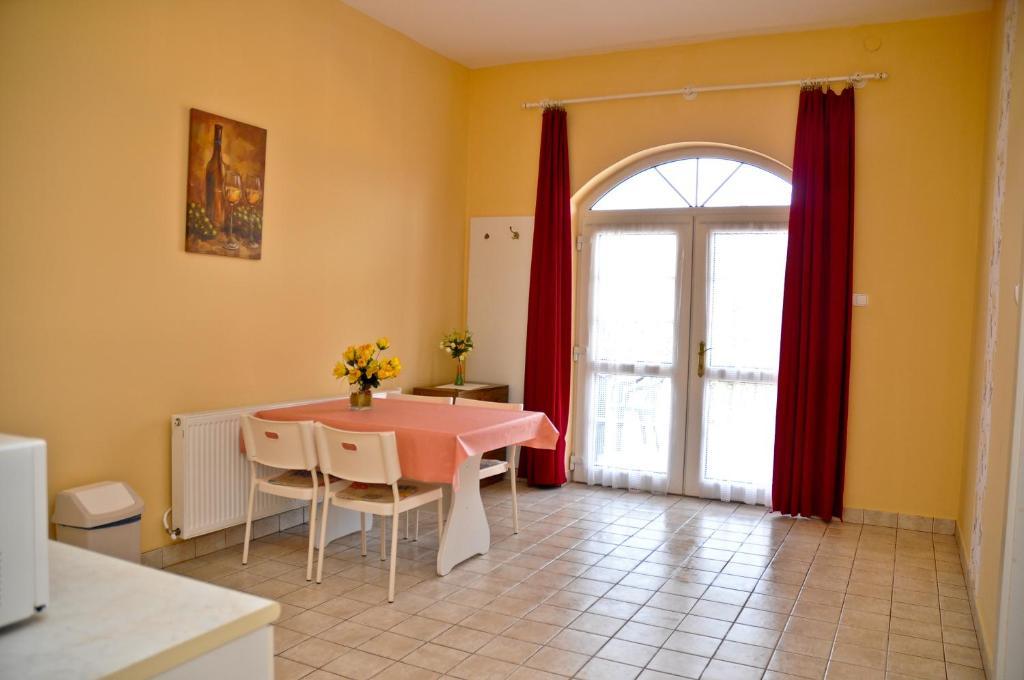 Kastely Panzio Ii. Otel Hajdúszoboszló Oda fotoğraf