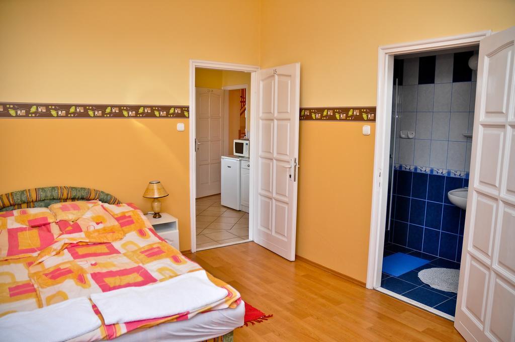 Kastely Panzio Ii. Otel Hajdúszoboszló Oda fotoğraf